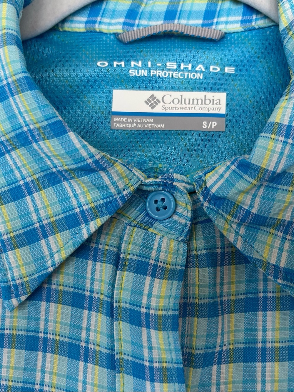 NWOT Women’s Columbia Turquoise Plaid Omni-Shade Button-Down Shirt, Size S/P - Picture 3 of 5